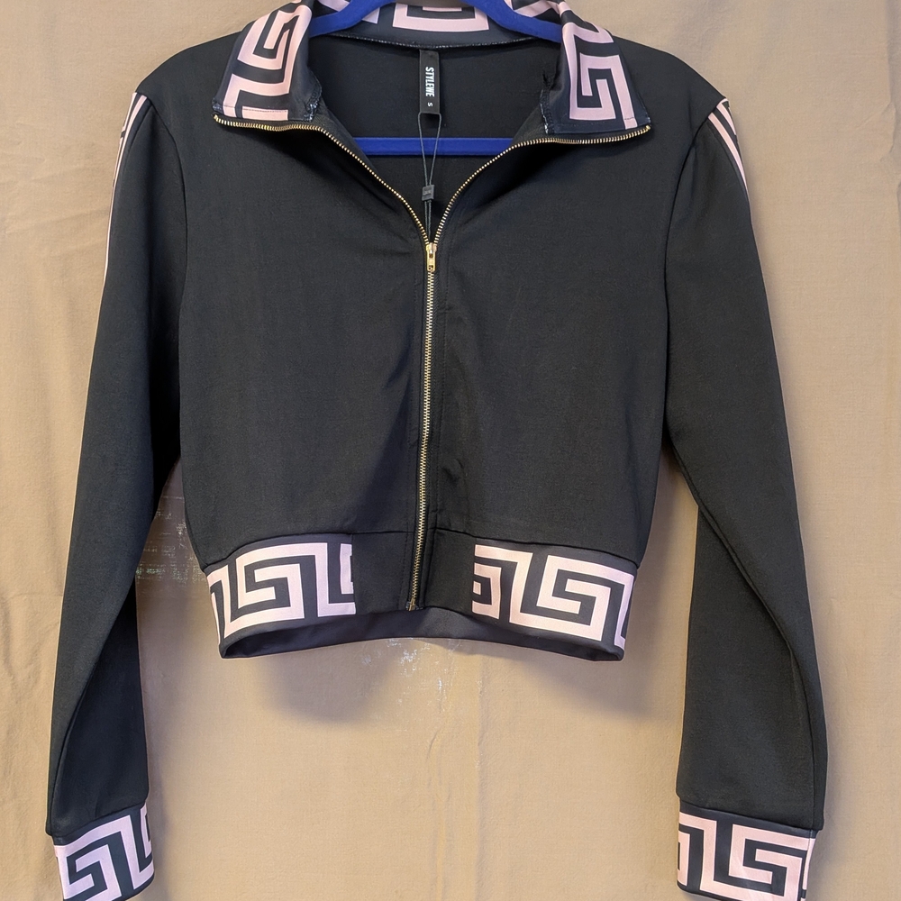 Black and Pink Women's Jacket - Picture 3 of 7